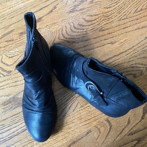 Excellent used condition black leather booties